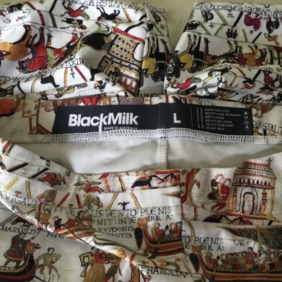 BlackMilk Bayeux Tapestry leggings - Picture 8 of 9
